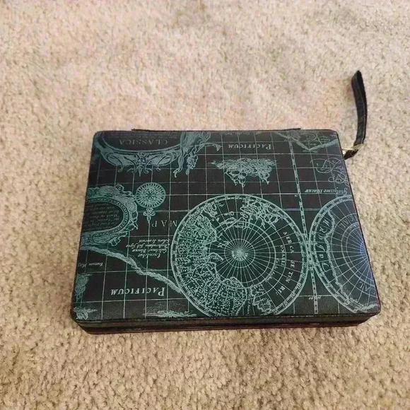 Vtg Backgammon Board Game Old World Map Leather Case #CC - Picture 1 of 3